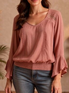 NWT Express Bell Sleeve Boho Crochet Long Sleeve Embroidered Blouse XS